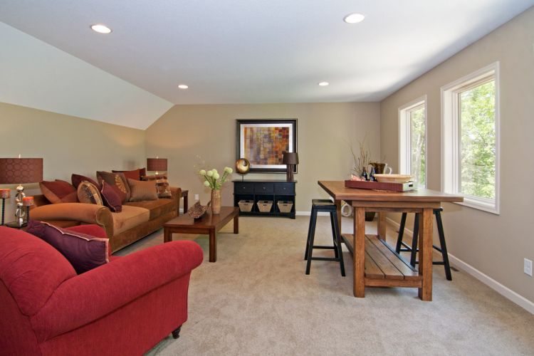 15700 55th Avenue Bonus