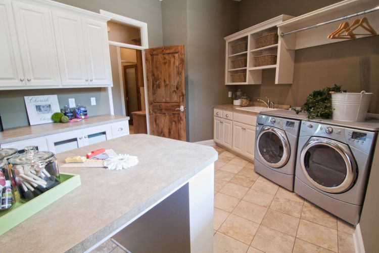 15700 55th Avenue Laundry Craft2