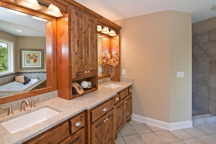 15700 55th Avenue Master Bath
