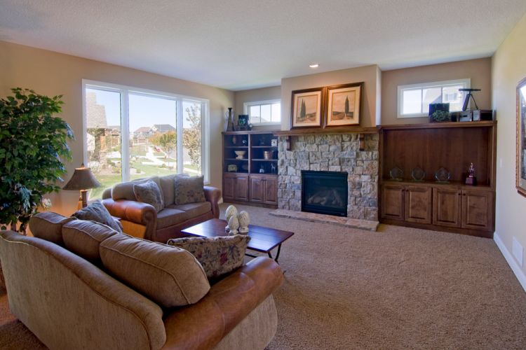 17700 63rd Avenue North Living Room