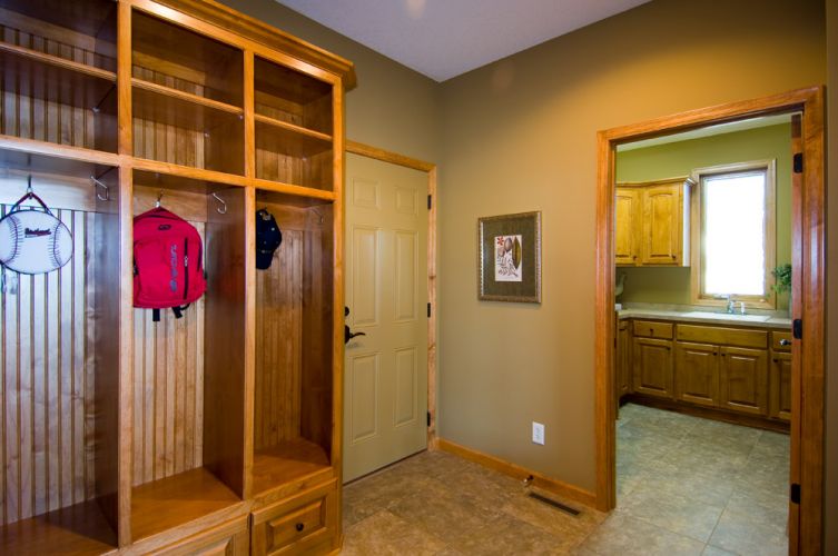 18357 99th Place N Mud Room