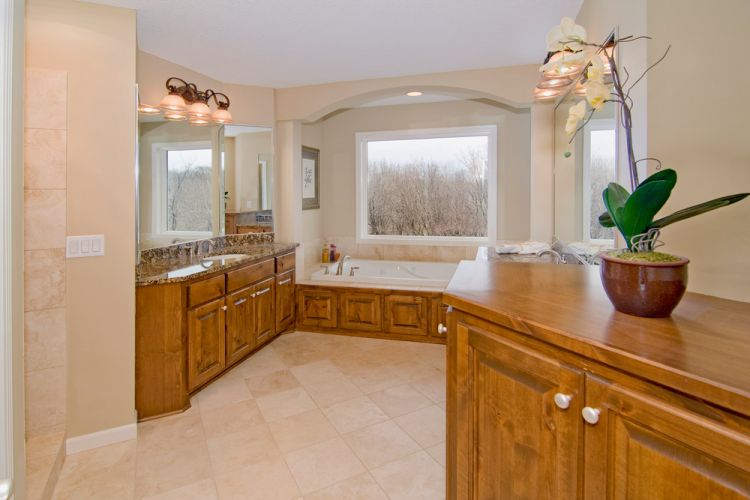 6383 Merrimac Bath