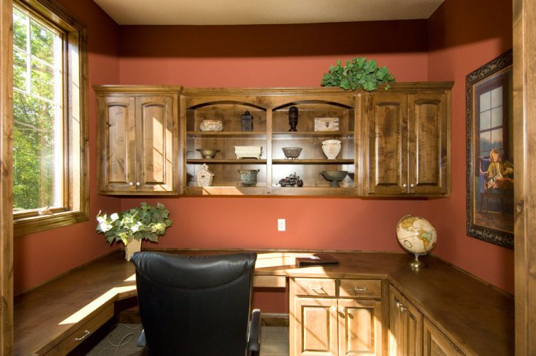 6491 Ranier Office