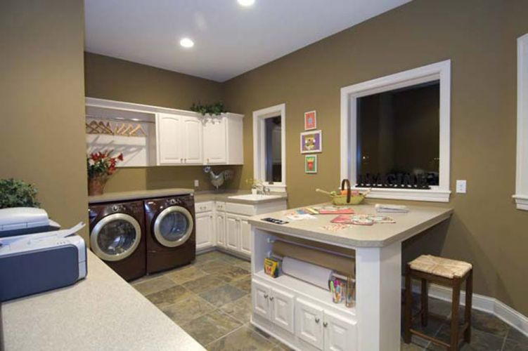17772 63rd Avenue Laundry Craftl