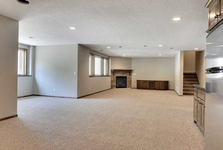 Lower Level Creek Hill Custom