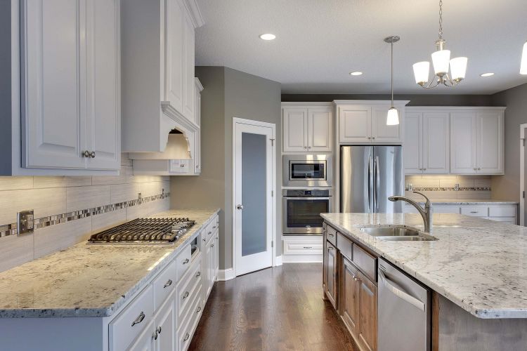 Creek Hill Kitchen 5995 Terra Vista MN