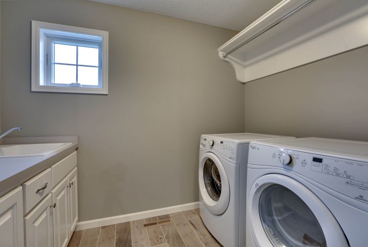 Creek Hill Custom LaundryRoom Terra Vista Plymouth