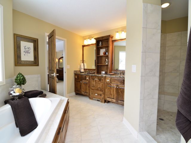 MLS15520 55th OSBath