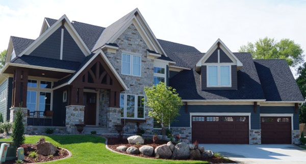 Custom Home 3640 Minnewashta Landings