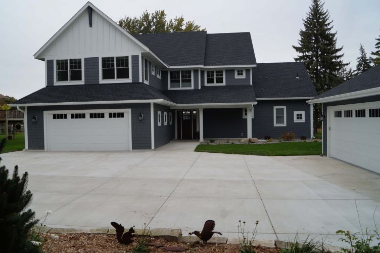 Custom Home Designs MN Creek Hill