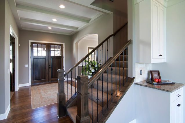 17320 Foyer