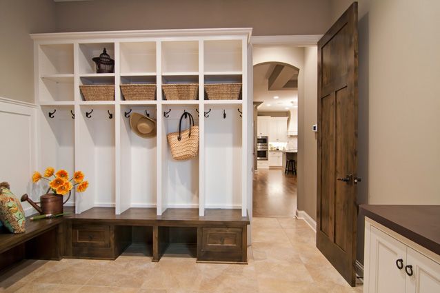 17320 Mud Room