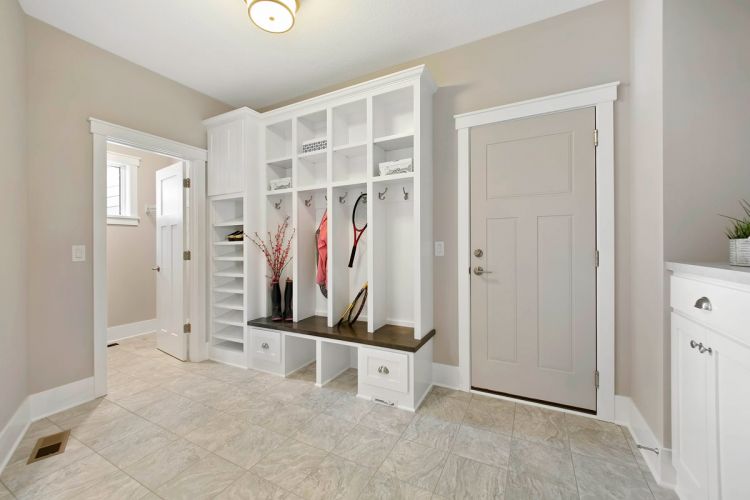 Creek Hill Custom Home 4970 Zircon Plymouth NMud Room