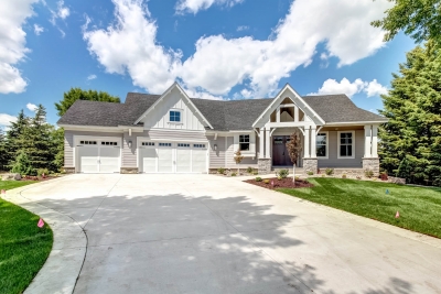 6400 Landings Court