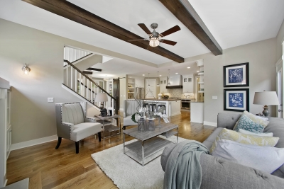 311 Broadway Ave N