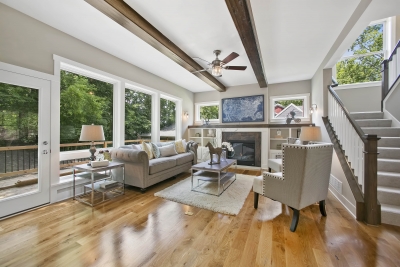 311 Broadway Ave N